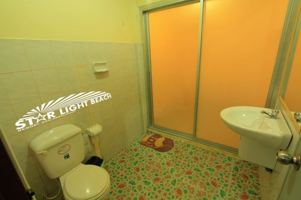 צ'ומפון Star Light Beach Resort And Restaurant מראה חיצוני תמונה